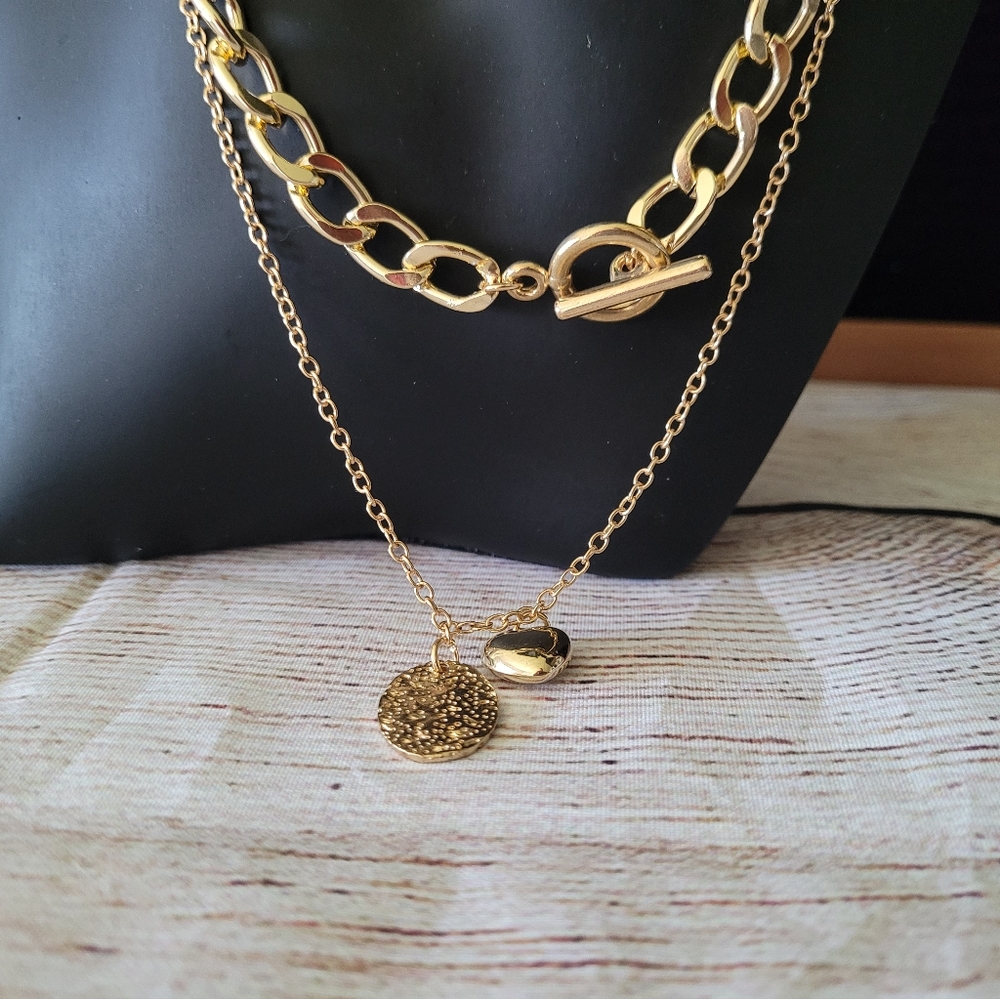 💥 Gold Layered Chunky Chain Heart Pendant Necklace✨️ - Picture 9 of 12